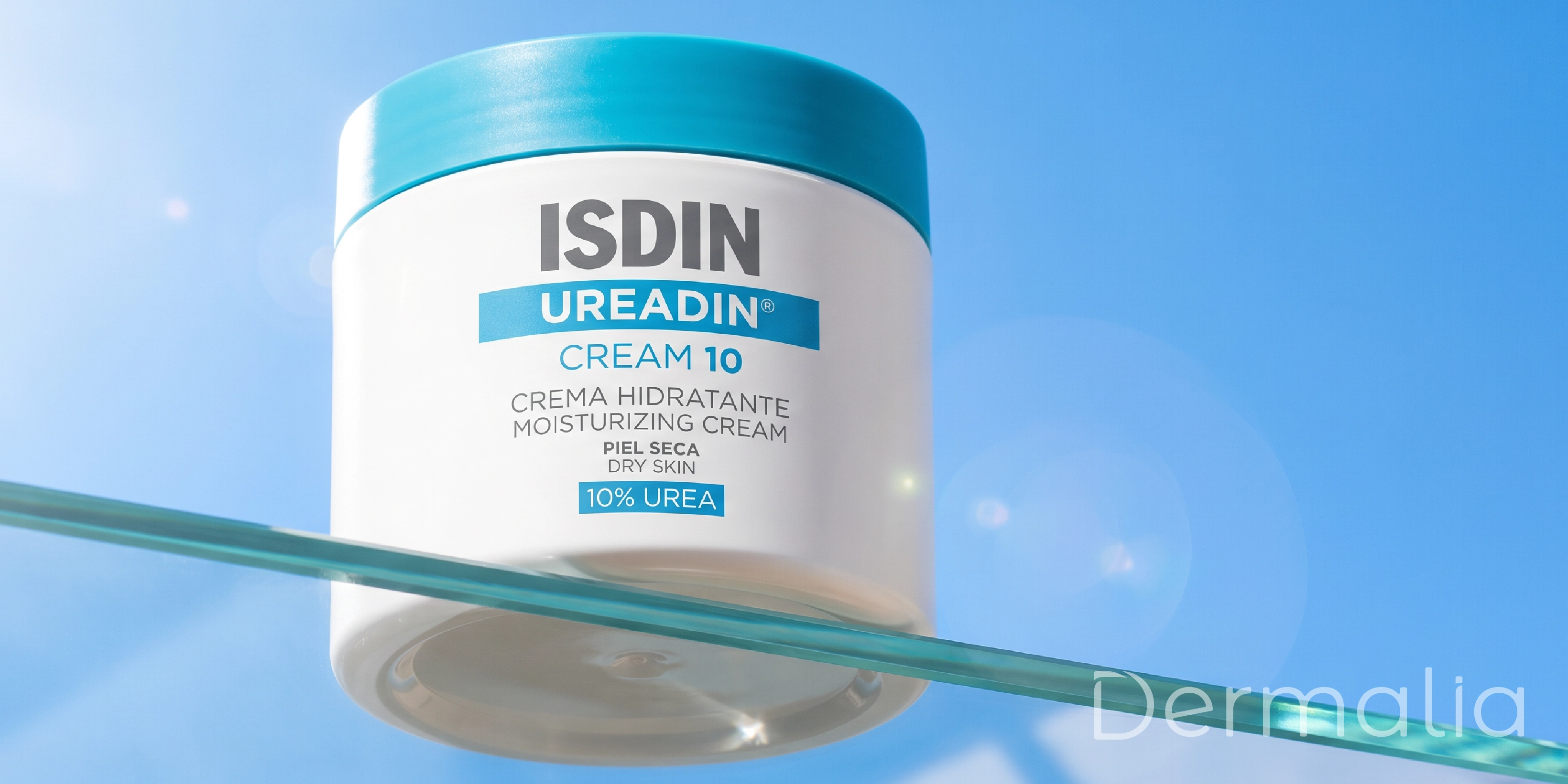 Ureadin Cream 10 con Urea ISDIN® 10 % para hidratar la piel seca y fortalecer la barrera cutánea.